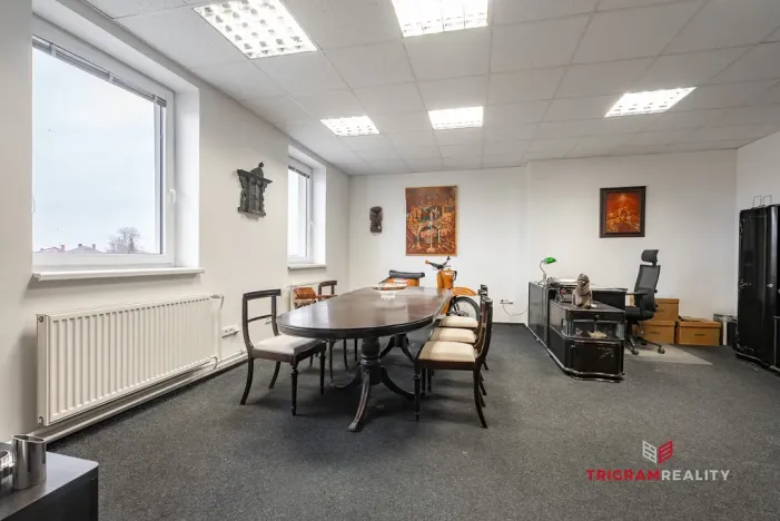 Pronájem kanceláře, Hradec Králové - Rusek, Černilovská, 243 m2