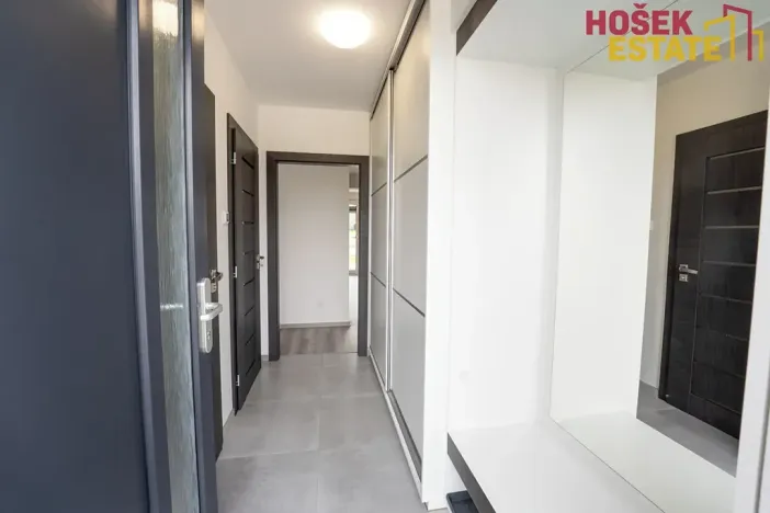 Prodej rodinného domu, Holubice, 93 m2