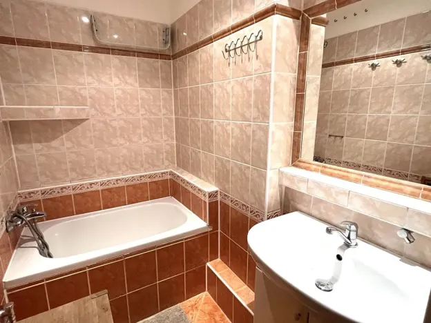 Pronájem bytu 2+kk, Mělník, Sportovní, 42 m2