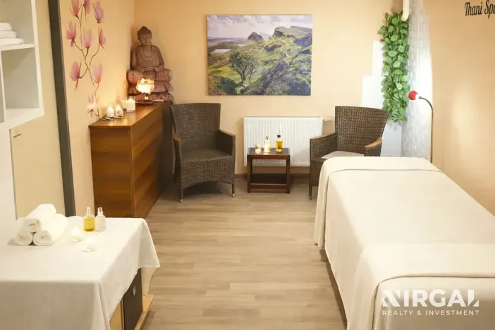 Pronájem obchodního prostoru, Praha - Kobylisy, Nad Šutkou, 100 m2