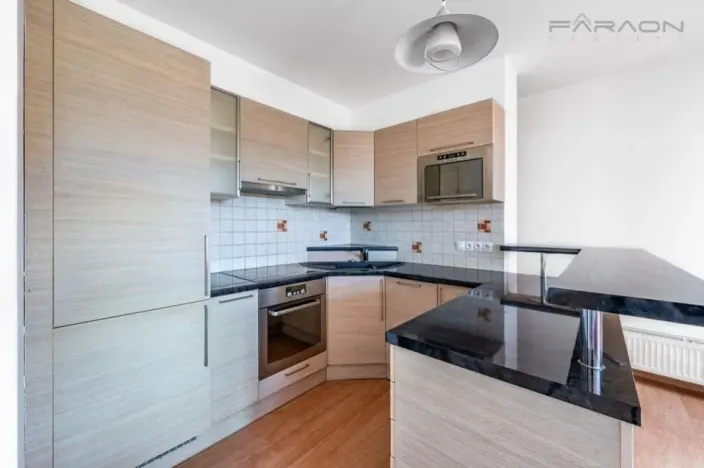 Pronájem bytu 2+kk, Praha - Smíchov, Na Císařce, 81 m2