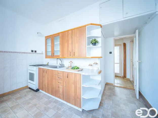 Prodej bytu 3+1, Hradec Králové, třída SNP, 69 m2