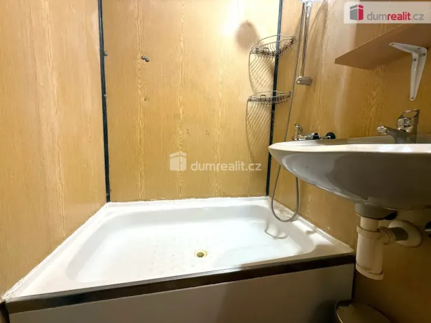 Pronájem bytu 1+1, Uherské Hradiště - Mařatice, Sadová, 34 m2