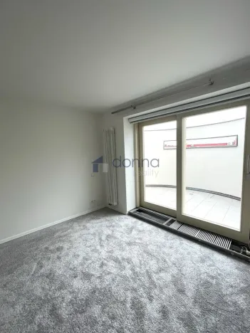 Pronájem bytu 3+1, Praha, U akademie, 130 m2