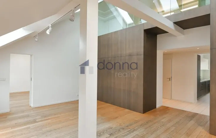 Pronájem bytu 3+1, Praha, U akademie, 130 m2