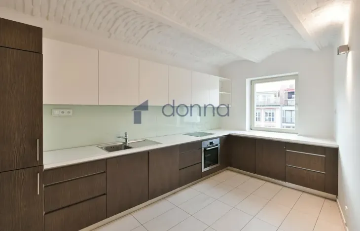 Pronájem bytu 3+1, Praha, U akademie, 130 m2