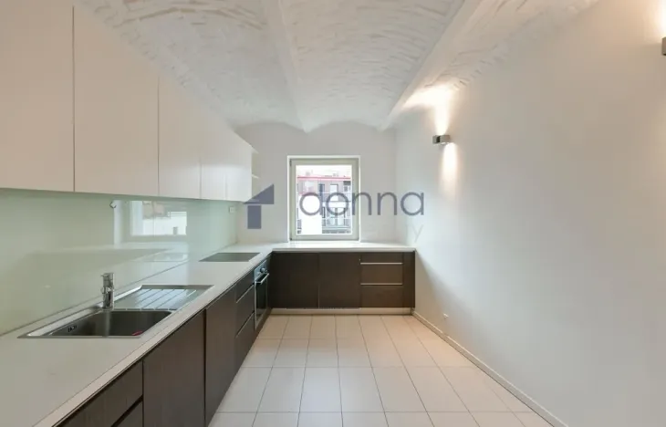 Pronájem bytu 3+1, Praha, U akademie, 130 m2