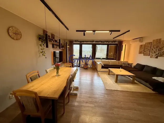 Prodej rodinného domu, Vlkoš, 162 m2