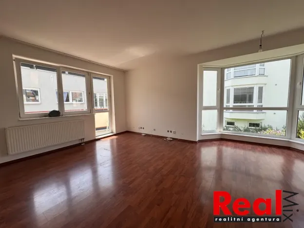 Prodej bytu 2+kk, Brno - Žabovřesky, Junácká, 75 m2