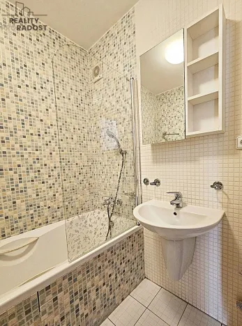 Pronájem bytu 2+kk, Brno, Haškova, 53 m2