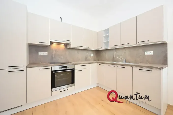 Pronájem bytu 2+kk, Praha - Střešovice, U první baterie, 49 m2