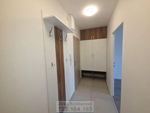 Pronájem bytu 2+1, Krnov - Pod Bezručovým vrchem, Budovatelů, 45 m2