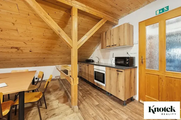 Pronájem výrobních prostor, Račice-Pístovice, 479 m2