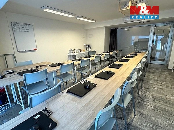 Pronájem obchodního prostoru, Brno - Brno-město, Masarykova, 30 m2