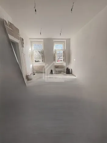 Pronájem obchodního prostoru, Praha - Vinohrady, Korunní, 82 m2