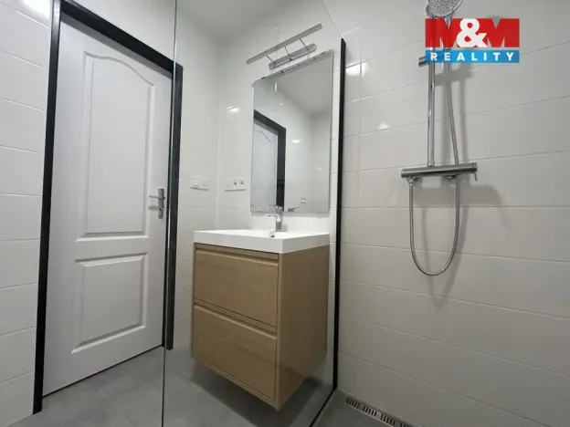 Pronájem bytu 2+1, Ústí nad Labem - Ústí nad Labem-centrum, Masarykova, 48 m2