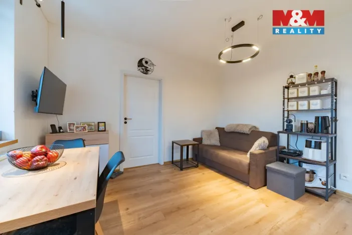 Prodej bytu 2+kk, Karlovy Vary - Rybáře, Rohová, 45 m2