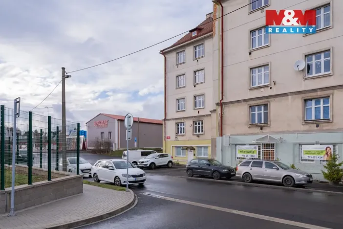 Prodej bytu 2+kk, Karlovy Vary - Rybáře, Rohová, 45 m2