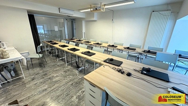 Pronájem obchodního prostoru, Brno - Brno-město, 2500 m2