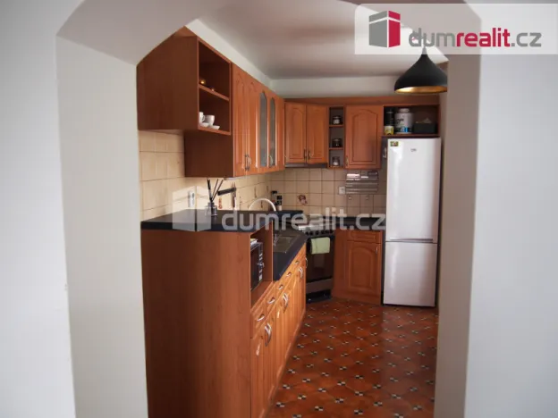 Pronájem bytu 2+1, Ostrov, Masarykova, 56 m2