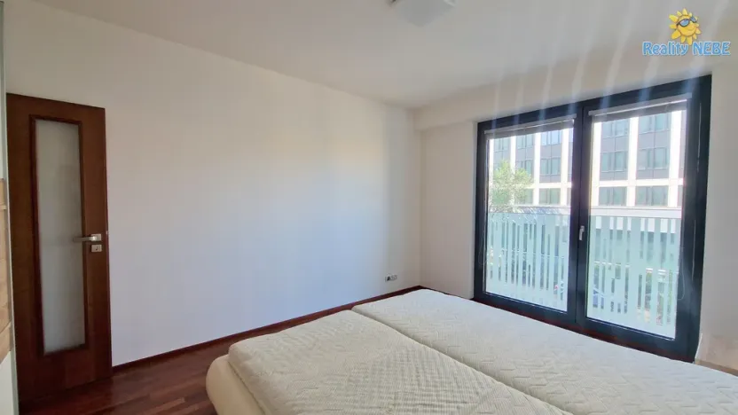 Pronájem bytu 2+kk, Praha - Žižkov, Olšanská, 55 m2