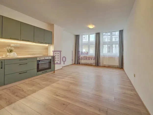 Pronájem bytu 3+kk, Jindřichův Hradec - Jindřichův Hradec I, Panská, 64 m2