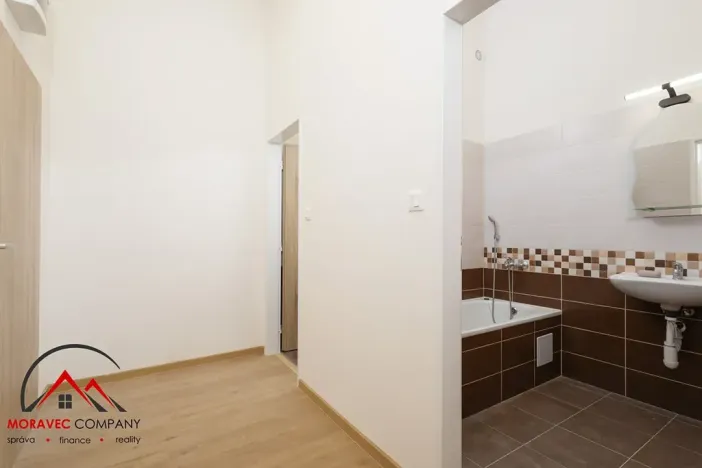 Pronájem bytu 2+kk, Ostrava, Křišťanova, 58 m2