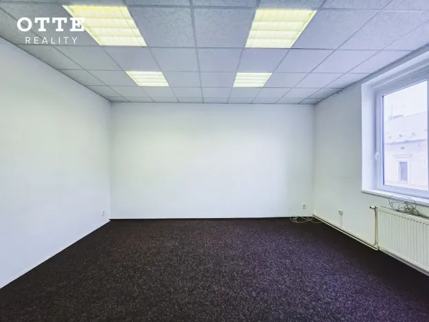 Pronájem kanceláře, Plzeň, Zborovská, 75 m2