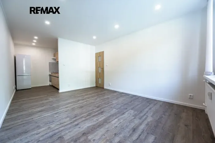 Pronájem bytu 2+kk, Odolena Voda, V Malém háji, 48 m2