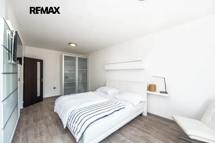 Prodej bytu 2+1, Praha - Černý Most, náměstí Plukovníka Vlčka, 83 m2