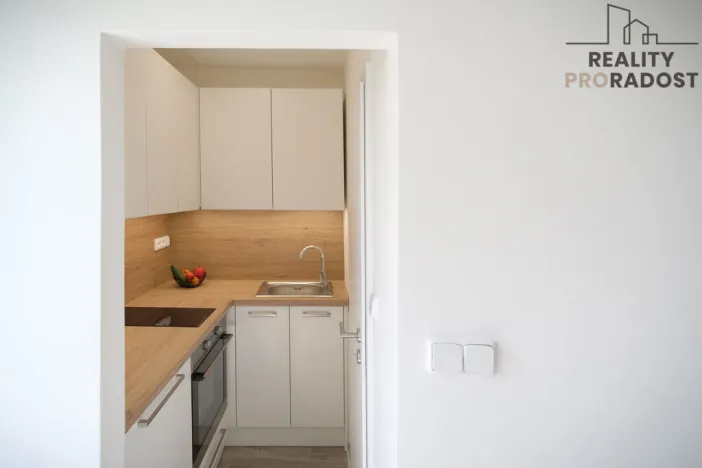 Pronájem bytu 1+kk, Olomouc, Valdenská, 25 m2