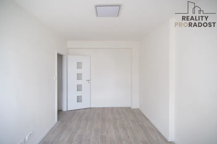 Pronájem bytu 1+kk, Olomouc, Valdenská, 25 m2