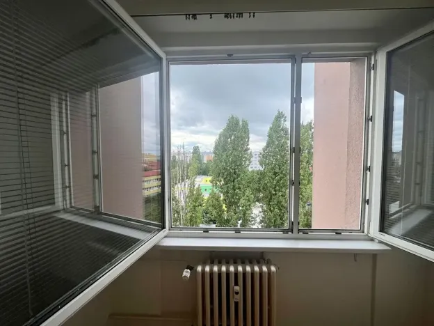 Pronájem bytu 2+kk, Praha - Řepy, Bazovského, 43 m2