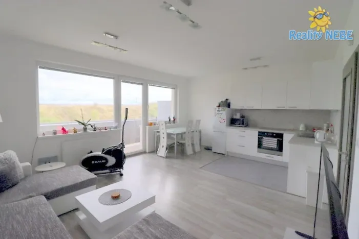 Pronájem bytu 3+kk, Praha - Horní Měcholupy, Mantovská, 94 m2