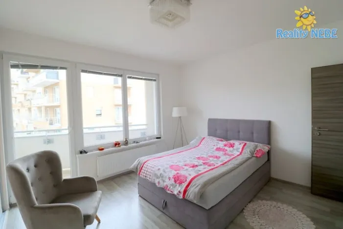 Pronájem bytu 3+kk, Praha - Horní Měcholupy, Mantovská, 94 m2