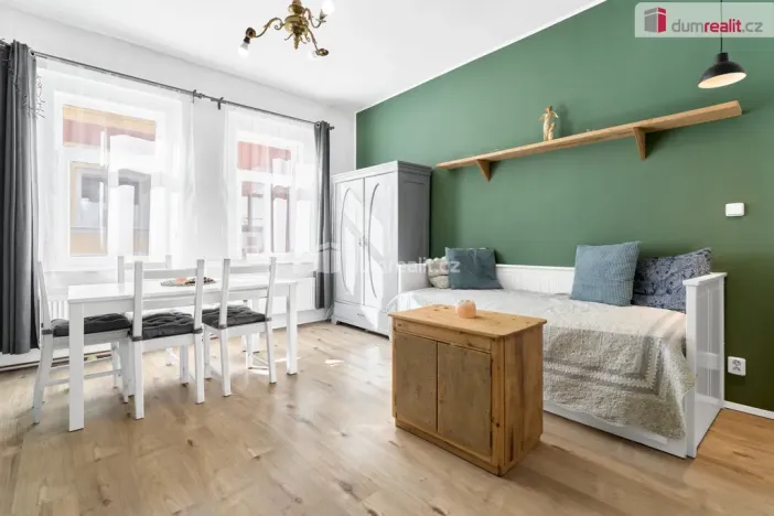 Prodej rodinného domu, Ostrov, Žižkova, 100 m2