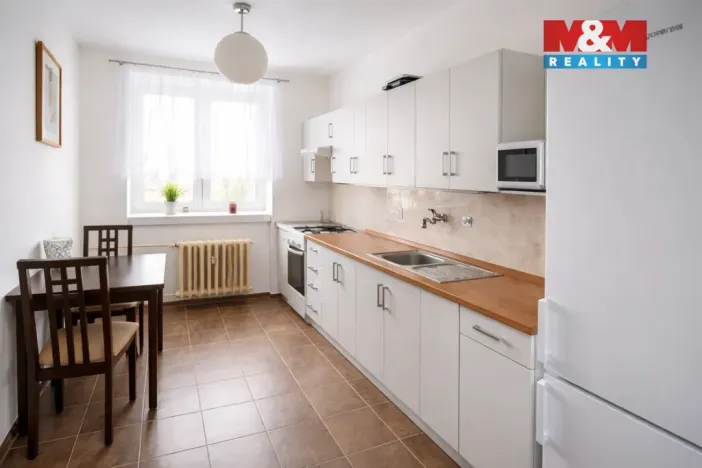 Pronájem bytu 1+1, Pardubice, Sukova třída, 40 m2