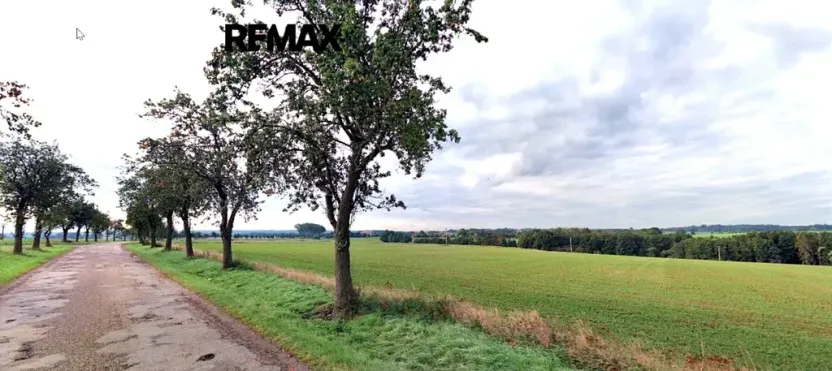 Prodej pole, Úmonín, 22505 m2