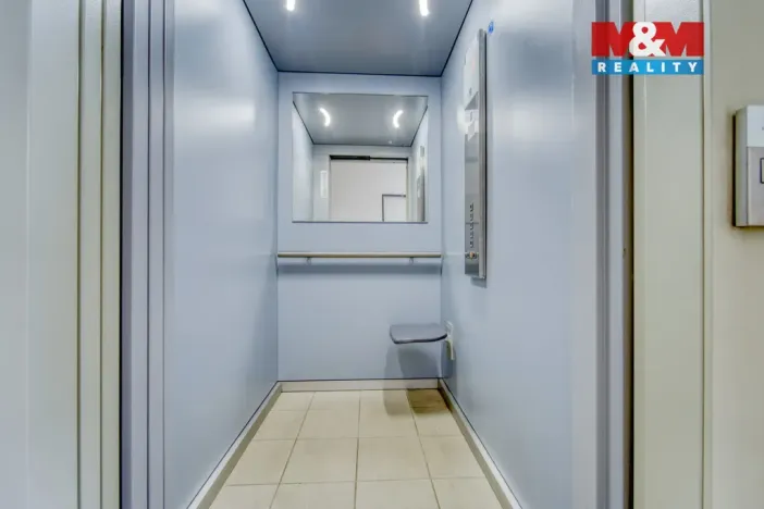 Pronájem bytu 3+kk, Plzeň - Doubravka, V Zahrádkách, 57 m2