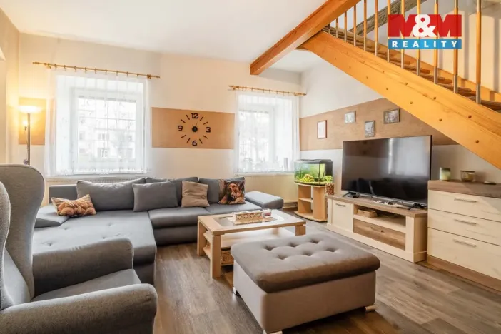 Prodej rodinného domu, Doksy, náměstí Republiky, 235 m2