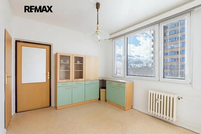 Prodej bytu 3+1, Praha - Malešice, Počernická, 72 m2