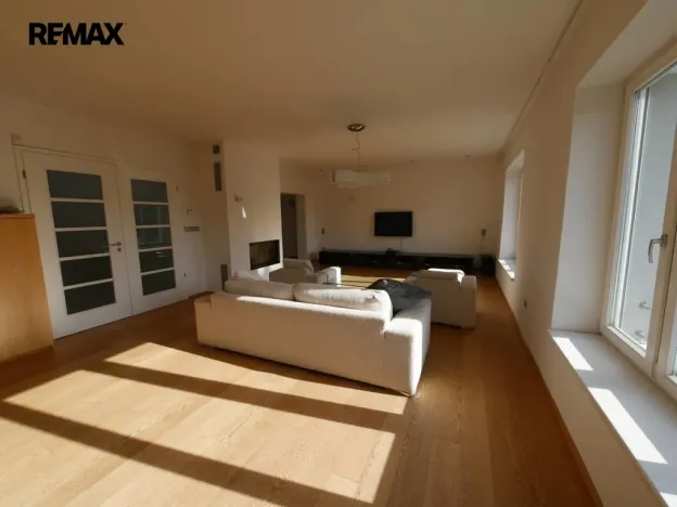 Pronájem rodinného domu, Praha - Žižkov, Šikmá, 260 m2