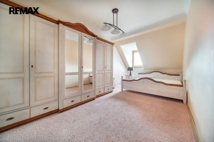 Pronájem bytu 6+kk a větší, Karlovy Vary, Na Vyhlídce, 145 m2