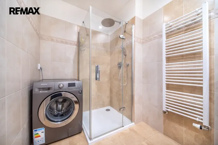 Pronájem bytu 6+kk a větší, Karlovy Vary, Na Vyhlídce, 145 m2