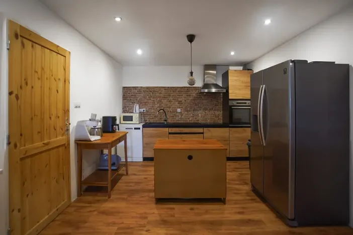 Prodej zemědělského objektu, Bžany, 1600 m2