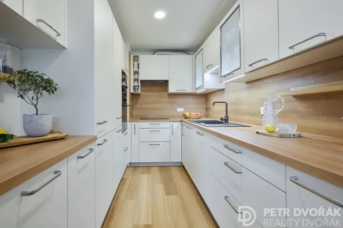 Prodej bytu 4+1, Praha - Stodůlky, Kovářova, 110 m2