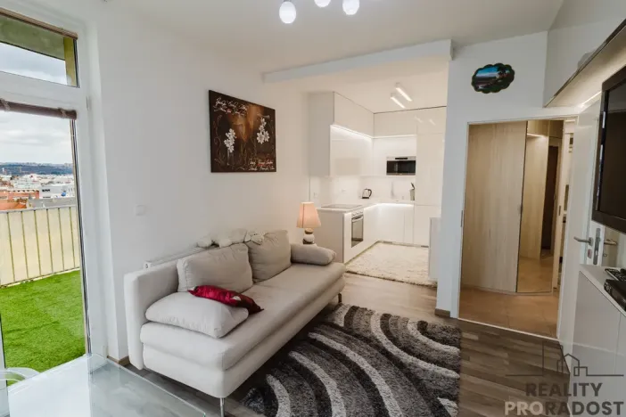 Pronájem bytu 2+kk, Brno, Kounicova, 45 m2