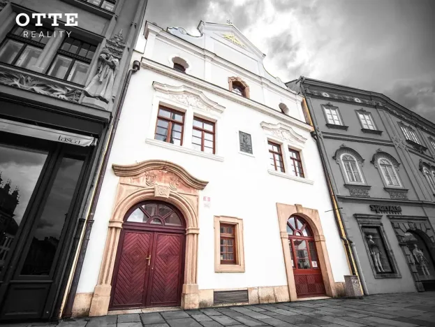 Pronájem kanceláře, Plzeň, náměstí Republiky, 247 m2