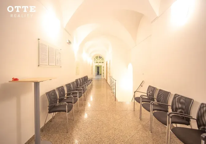 Pronájem kanceláře, Plzeň, náměstí Republiky, 247 m2