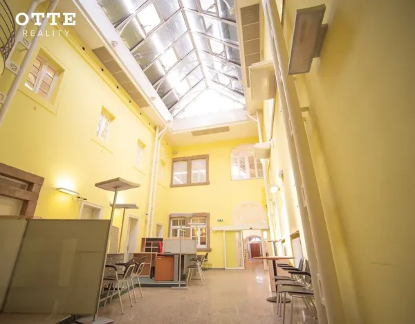 Pronájem kanceláře, Plzeň, náměstí Republiky, 247 m2